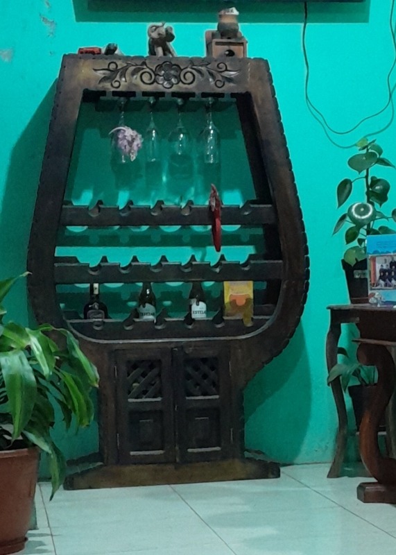 Vinoteca de Madera Rústica